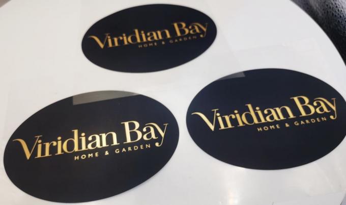 Özel Öldürme Kesim Vinyl Etiketler Parlak Kendine Yapışkan Etiket Rulo 4